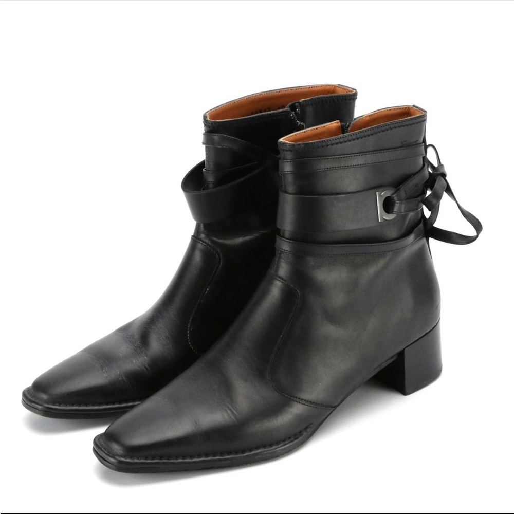 Salvatore Ferragamo Italy Women's Black Leather Logo Ankle Boots - 9C